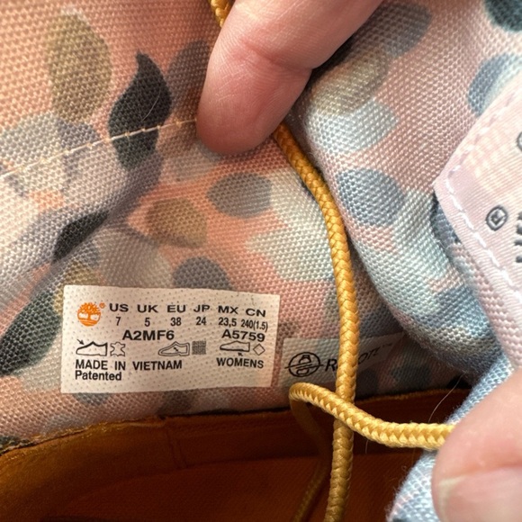 Timberland Women's Fold Down Waterproof Boots -A2MF6-Wheat Nubuck Leather Sz 7 - Picture 5 of 8